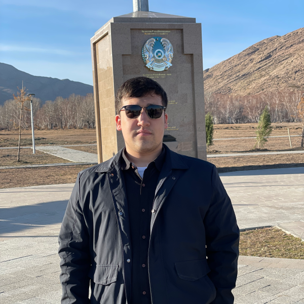 Дастанбек Тажиханов